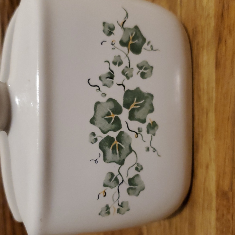 Corelle Callaway Napkin Holder Green Ivy Pattern By Jay Import Company - Picture 5 of 8